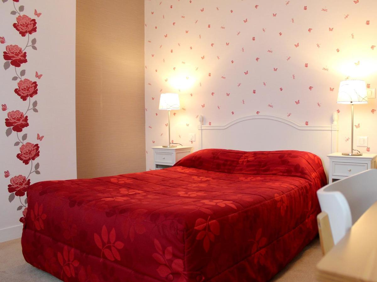 Hotel Les Aubepines Illiers-Combray Kültér fotó